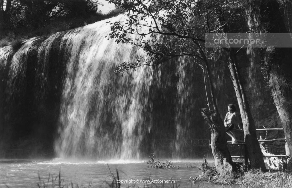 Thác Prenn năm 1954. Ảnh: Artcorner.vn.