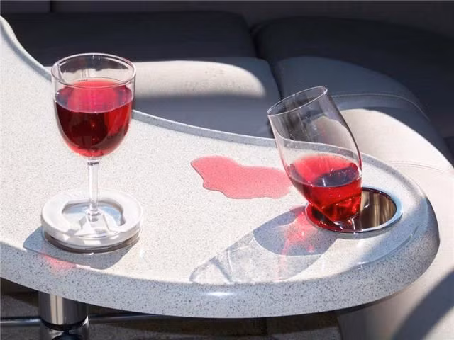  2. Rượu vang (6.000 – 5.000 năm TCN). Nguồn gốc: Gruzia (Georgia) hoặc Iran. Lịch sử: Rượu vang là một trong những thức uống cổ xưa nhất được sản xuất bằng cách lên men nho. Bằng chứng khảo cổ học cho thấy rượu đã được làm từ 6.000 năm trước Công nguyên. Ảnh: Pinterest.