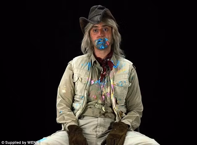 Katy Perry "phờ phạc" trong vai nhân vật Mandee Rogers.