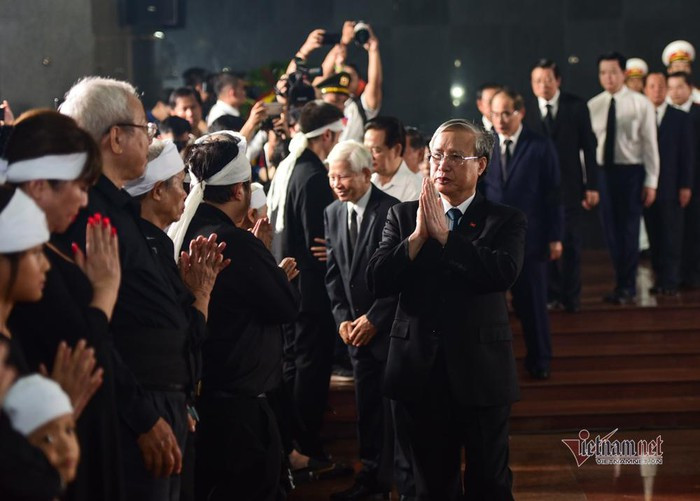 Lanh dao Dang, Nha nuoc vieng nha tinh bao huyen thoai Tran Quoc Huong-Hinh-7