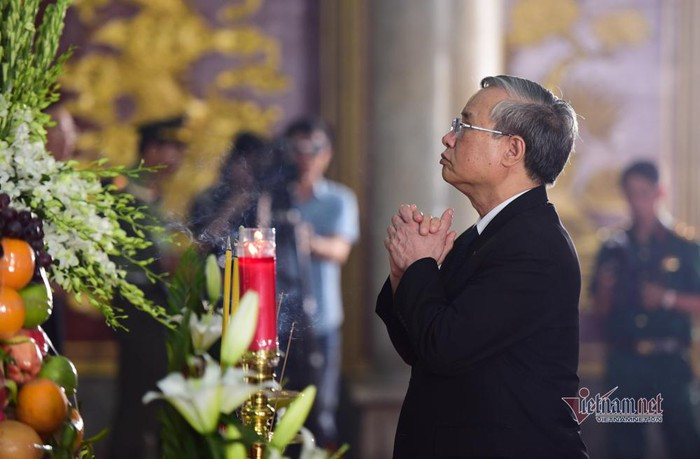 Lanh dao Dang, Nha nuoc vieng nha tinh bao huyen thoai Tran Quoc Huong-Hinh-6