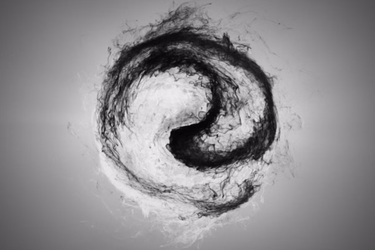 Có nhiều giai thoại kể lại việc Tả Ao và Cao Biền thi thố tài năng (như Tả Ao phá trấn yểm của Cao Biền trên núi Tản Viên ở Hà Nội, núi Hàm Rồng ở Thanh Hóa,…), Tả Ao tìm nơi đất tốt để đặt đình chùa, đền miếu, mồ mả, nhà cửa; giúp dân nghèo, trị kẻ gian ác...