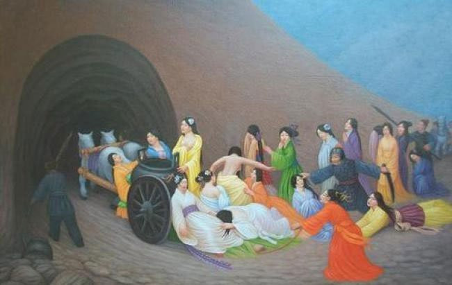 Phương thức cuối cùng cũng thường được áp dụng với vua chúa. Sau khi vua chết, phi tần, nô tỳ và có khi là cả người xây lăng tẩm cho vua sẽ ngay bị nhốt lại trong hầm của lăng, không được cung cấp thức ăn, nước uống và chết dần trong hầm mộ tập thể này.