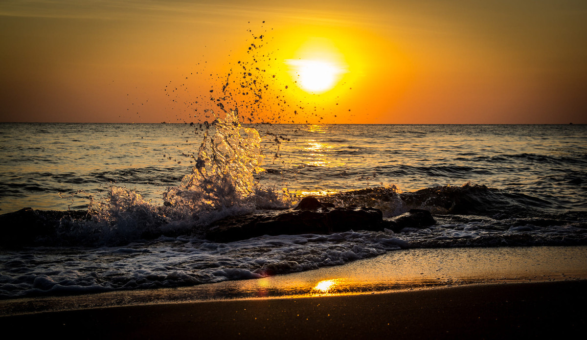 Một buổi hoàng hôn đẹp mê li ở Phú Quốc. Ảnh: Michael S / 500px.com.