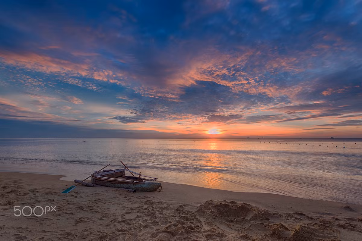 Một hình ảnh quyến rũ khác về hoàng hôn ở Phú Quốc. Ảnh: Valeriy Ryasnyanskiy / 500px.com.