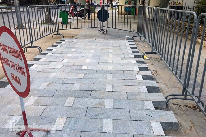 Via he Ho Guom co gi dac biet sau khi lat da hoa cuong?-Hinh-8