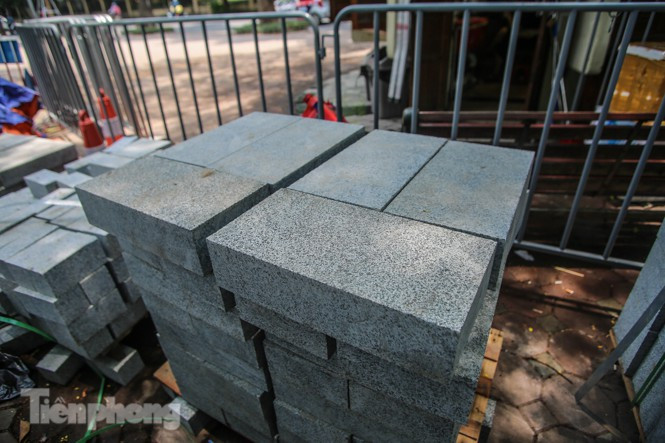 Via he Ho Guom co gi dac biet sau khi lat da hoa cuong?-Hinh-7