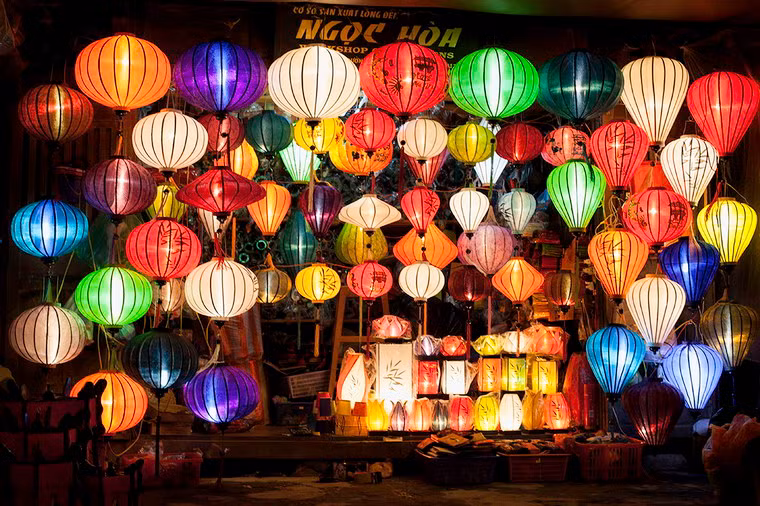 Sắc màu đèn lồng Hội An.