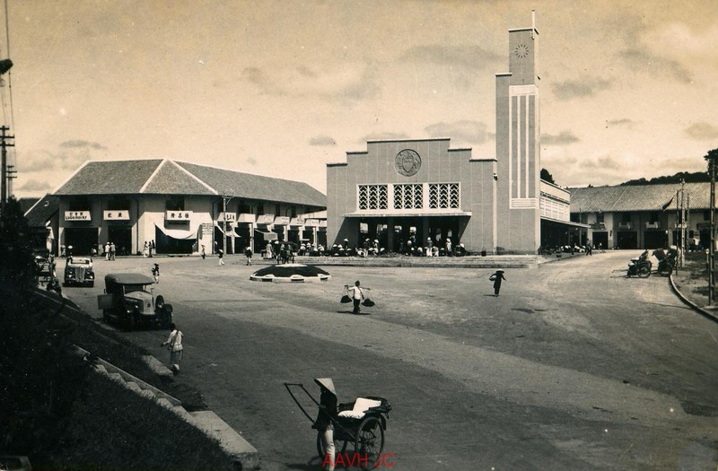 Chợ cũ Đà Lạt, nay là rạp 3/4, hay rạp Hòa Bình.