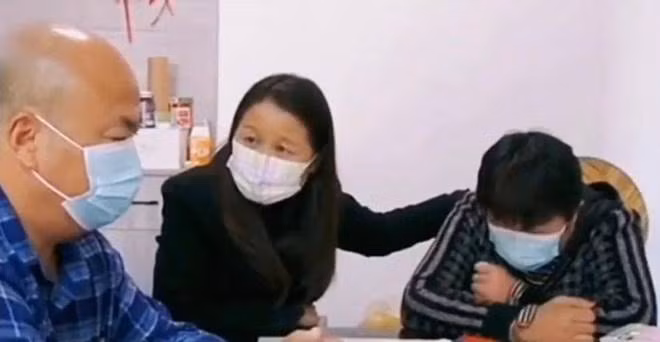 Hanh phuc ben nhau gan 30 nam, chong hoi 1 cau dieng nguoi-Hinh-2