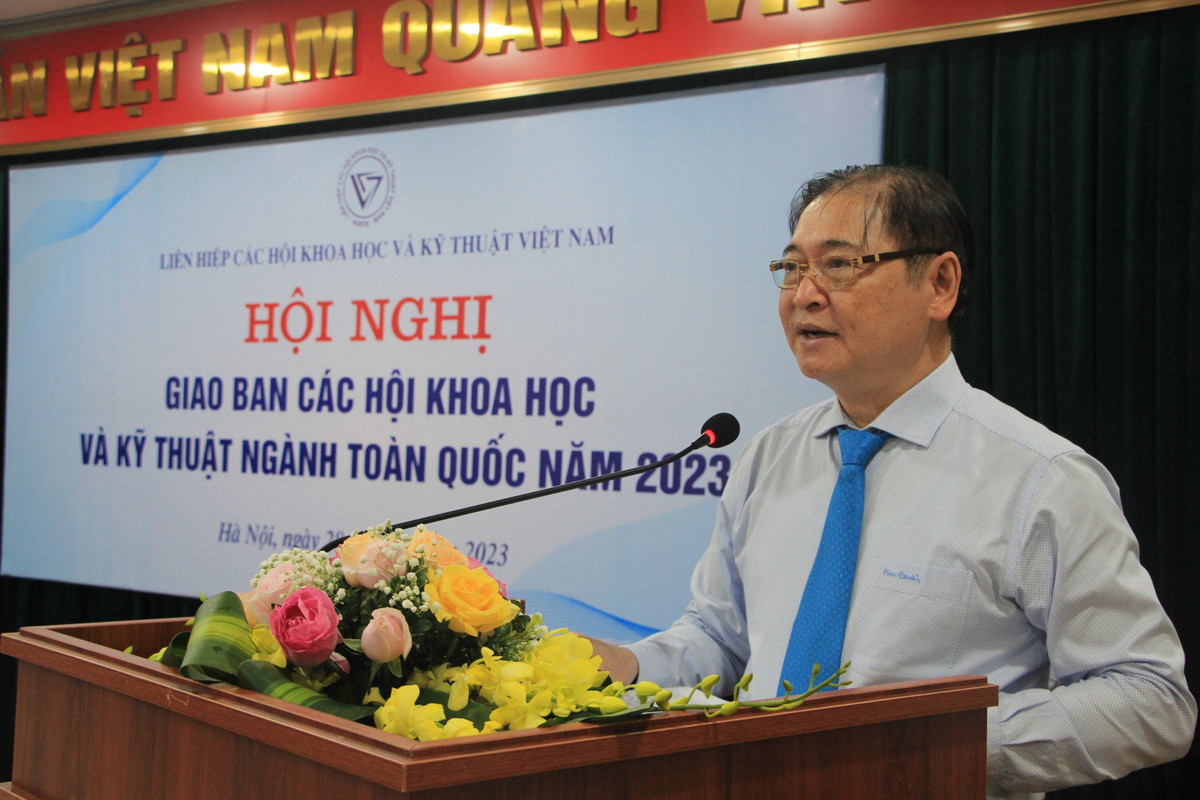 Hoi nghi giao ban cac Hoi Khoa hoc va Ky thuat nganh toan quoc nam 2023