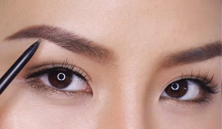 Những phụ nữ này, dù xuất phát điểm khá khó khăn nhưng khi bước vào tuổi trưởng thành thì dễ lấy được chồng giàu có và cả hai sẽ xây dựng được cơ đồ vững chắc.