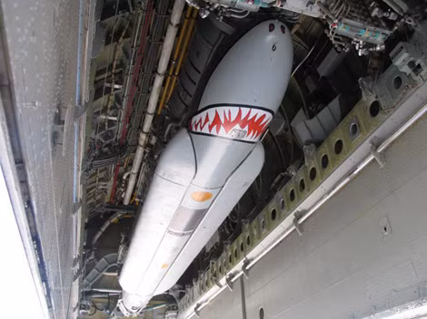 Biến thể Kh-55SM với 2 thùng nhiên liệu hình tứ giác.