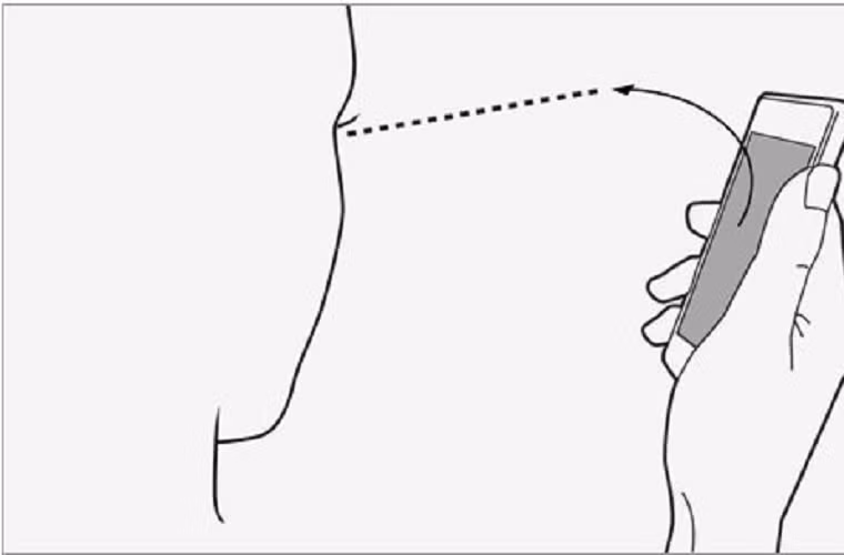 Samsung đang phải đối mặt với một vụ kiện liên quan tới vấn đề bản quyền tính năng Smart Pause trên smartphone Galaxy S4 của hãng. Theo công bố tại tòa, Đại học Queen, Canada cùng tổ chức phi chính phủ PARTEQ cho rằng, hãng điện tử Hàn Quốc đã ăn cắp công nghệ Giao diện tương tác người dùng của họ. Công nghệ này cho phép thiết bị theo dõi ánh mắt người dùng từ đó thực hiện một số hoạt động tương ứng. Điều này khá giống với những gì mà Smart Pause thể hiện trên S4 mới đây.