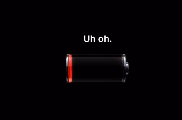 Nhanh chóng hết pin là tình trạng một số người dùng gặp phải trên thiết bị WP8 của mình. Điều này dễ dàng được khắc phục nếu bạn quản lý được những ứng dụng chạy nền hay các kết nối Wifi, NFC khi không cần thiết. Việc gỡ bỏ một số ứng dụng như Nokia Drive Beta, Facebook hay Skype cũng được đánh giá là giúp cải thiện đáng kể hiệu suất pin.