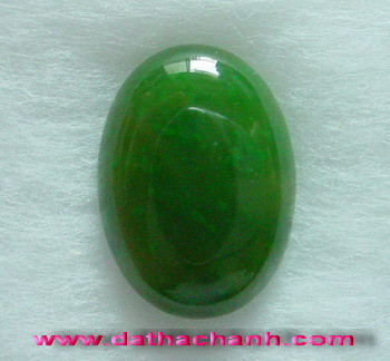  Thạch anh: Khi mang đá thạch anh bên mình, Xử Nữ sẽ cải thiện được tính cả nghĩ của bạn, khơi dậy bản năng phụ nữ trong con người bạn, bao gồm cả ham muốn trong “chuyện ấy”. Sự đa dạng màu sắc của đá thạch anh là sức mạnh chữa bệnh giúp bạn cân bằng cảm xúc. Một viên thạch anh có màu sắc hòa nhã sẽ giúp Xử Nữ bận rộn có thời gian thư giãn và tận hưởng cảm giác thư thái trong cuộc sống. Các loại đá khác dành cho Xử Nữ gồm: Carnelian, Ngọc bích, Đá mã não màu rêu.