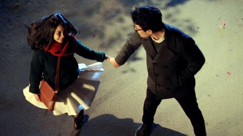 "Tình yêu đích thực là điệu nhảy đẹp nhất của cuộc đời bạn".