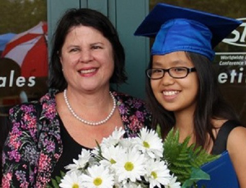 Tường Vân trong ngày tốt nghiệp.