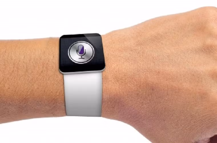 Đội ngũ thiết kế của iWatch được đồn đoán đã lên tới con số 200 người. Thiết kế của chiếc smartwatch đang được mong đợi của Apple sẽ “đơn giản hơn rất nhiều” so với những tin đồn trước đó. Có nguồn tin cho biết, iWatch sẽ cần một chiếc smartphone để hỗ trợ việc kết nối, nhưng không nhất thiết phải là iPhone.