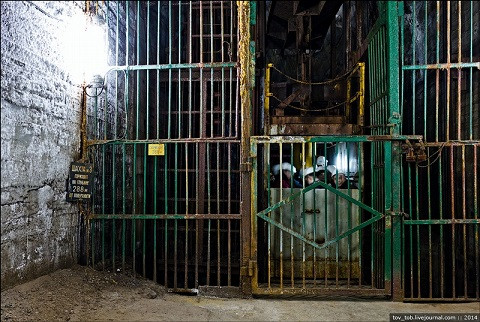 Khu vực tham quan nằm dưới độ sâu 288m.