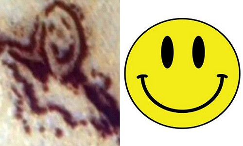 Hình ảnh mặt cười rạng rỡ trên sao Hỏa giống với biểu tượng mặt cười trong các phần mềm trò chuyện.