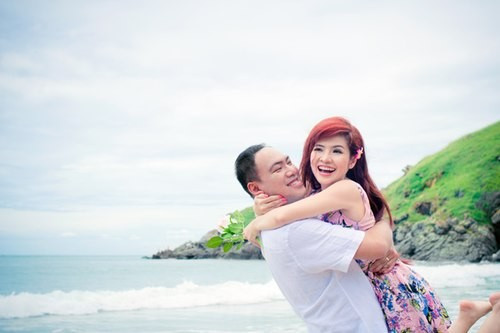 Tố Như và chồng Việt kiều trong bộ ảnh cưới chụp năm 2012.