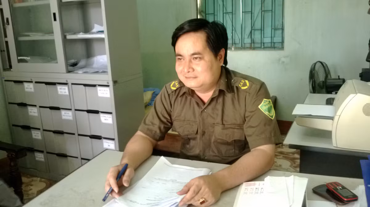 Phó trưởng công an xã Long Châu, ông Nguyễn Hữu Tuyền.