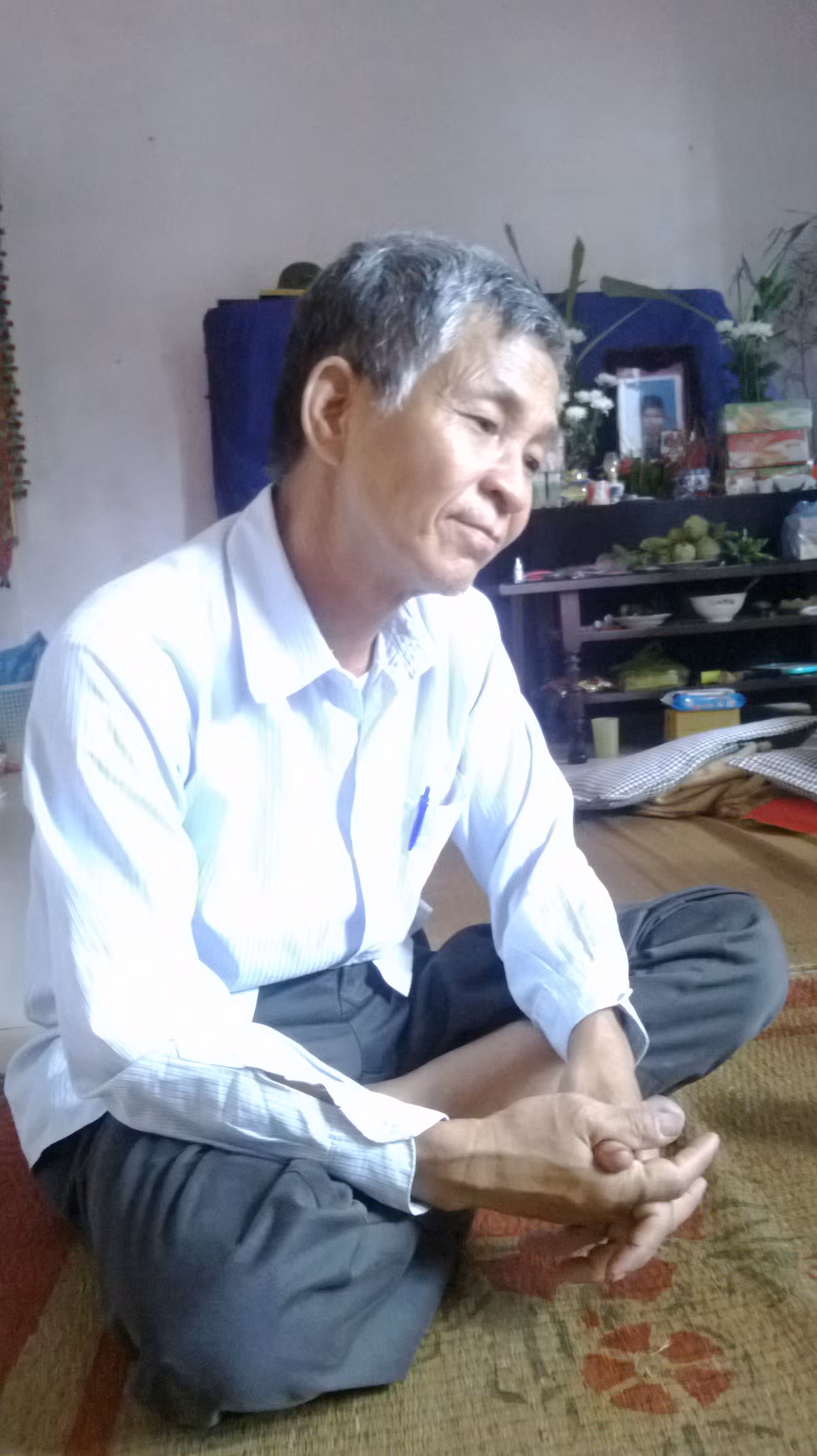 Ông Nguyễn Văn Hùng cho rằng, Bệnh viện Đa khoa tỉnh Hải Dương sớm giải thích bệnh án bệnh nhân Dần ghi là vết thương phổi nhưng khi giám định pháp y lại có 3 vết khâu ở tim.