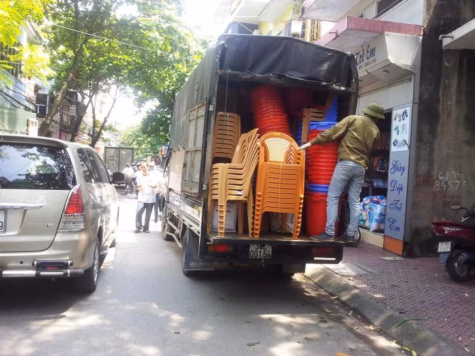 Do công trình có thể sập bất cứ lúc nào nên UBND TP Hải Dương đã di dời một số hộ dân sống phía sau TTTM ra khỏi vùng nguy hiểm.