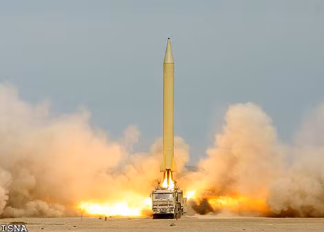 Iran phóng thử tên lửa đạn đạo tầm trung.