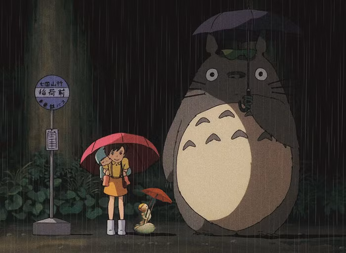 Trong ảnh này, chú sâu hóa thành một nhân vật trong bộ phim hoạt hình cực nổi tiếng "Hàng xóm của tôi là Totoro" của hãng Ghibli.