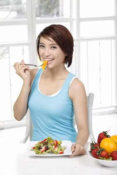 Món salad là món khoái khẩu của Quỳnh