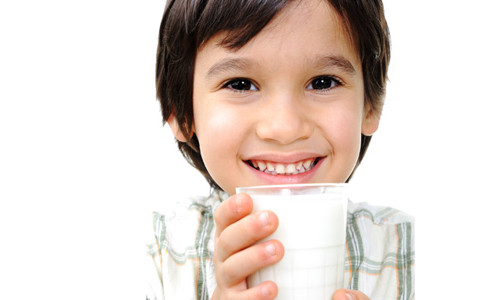 Thay đổi hương vị sữa trẻ thích là cách đơn giản giúp trẻ uống sữa chủ động mỗi ngày