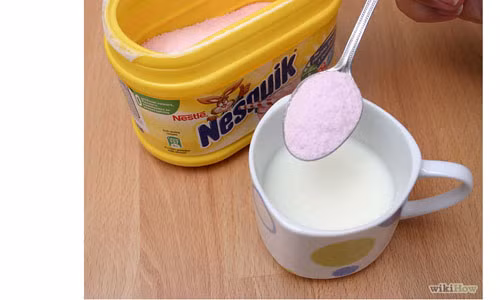 Nếu trẻ không thích uống sữa công thức, hãy cho trẻ uống sữa hương vị sôcôla, dâu... chúng sẽ thấy thích điều đó.