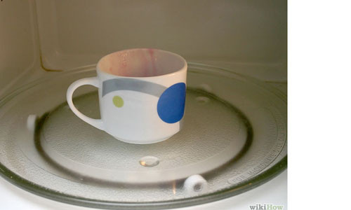 Trẻ sẽ thích uống một cốc sữa lạnh nhiều hơn là cốc sữa nóng.