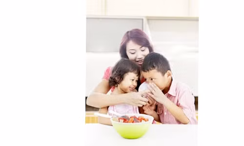 Giúp con uống sữa chủ động mỗi ngày không phải là việc quá khó