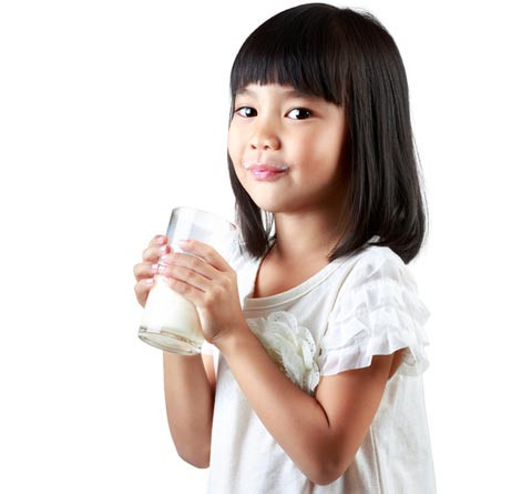 Thay đổi vị sữa con thích là cách mẹ giúp con uống sữa chủ động mỗi ngày