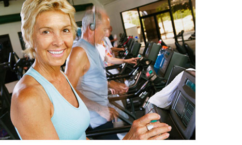 Thể dục nhịp điệu (aerobic): Giúp cải thiện tim mạch, kiểm soát trọng lượng cơ thể và cải thiện toàn bộ chức năng. Kiểm soát thể trọng là yếu tố rất quan trọng đối với người bị viêm khớp bởi sự dư cân sẽ làm tăng áp lực lên các khớp.