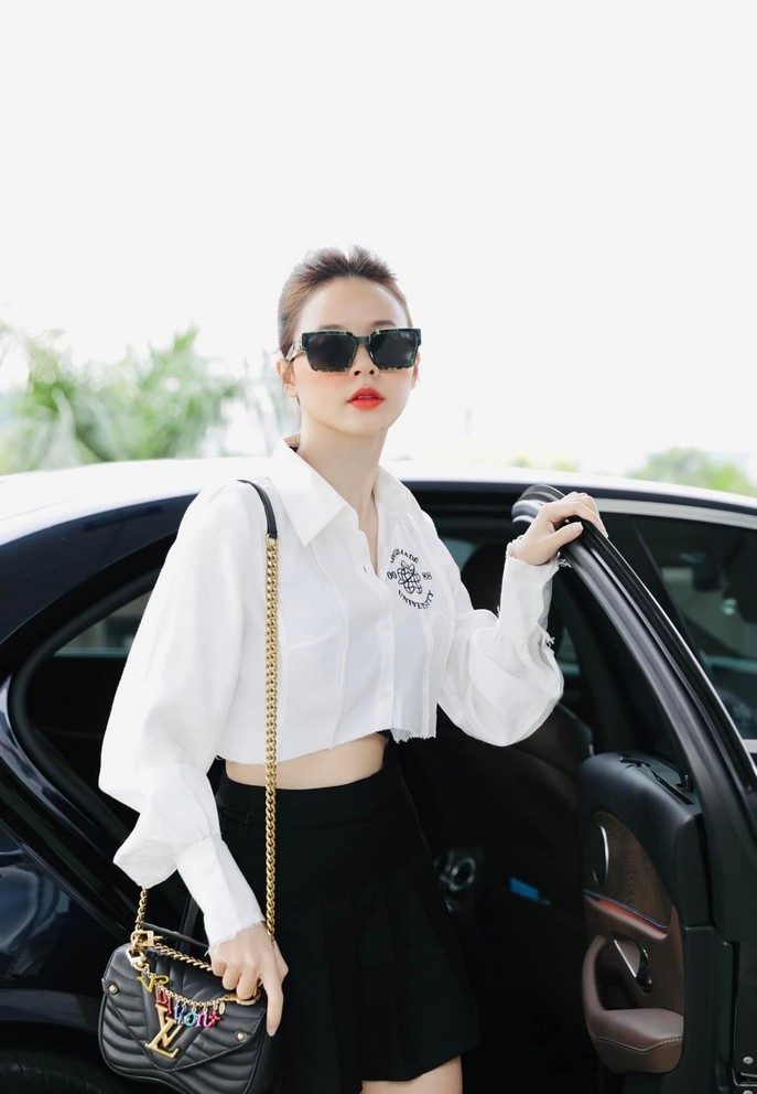 Midu ngày càng tự tin với hình ảnh quý cô độc thân, tự chủ cuộc sống.