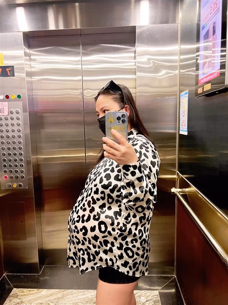 Vo 3 ha sinh con gai, Tu Dua len chuc bo lan 5-Hinh-2