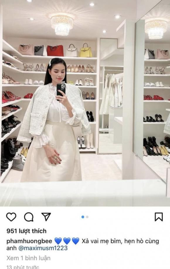 Hoa hậu Phạm Hương lên đồ lộng lẫy kèm dòng trạng thái: "Xả vai mẹ bỉm, hẹn hò cùng anh". Dù nhắc đến "anh" nhưng nàng hậu lại tag (gắn thẻ) tài khoản của cậu cả, nhiều người không khỏi thắc mắc mẹ bỉm đang thông báo với con hay "anh" chính là bé Maximus?