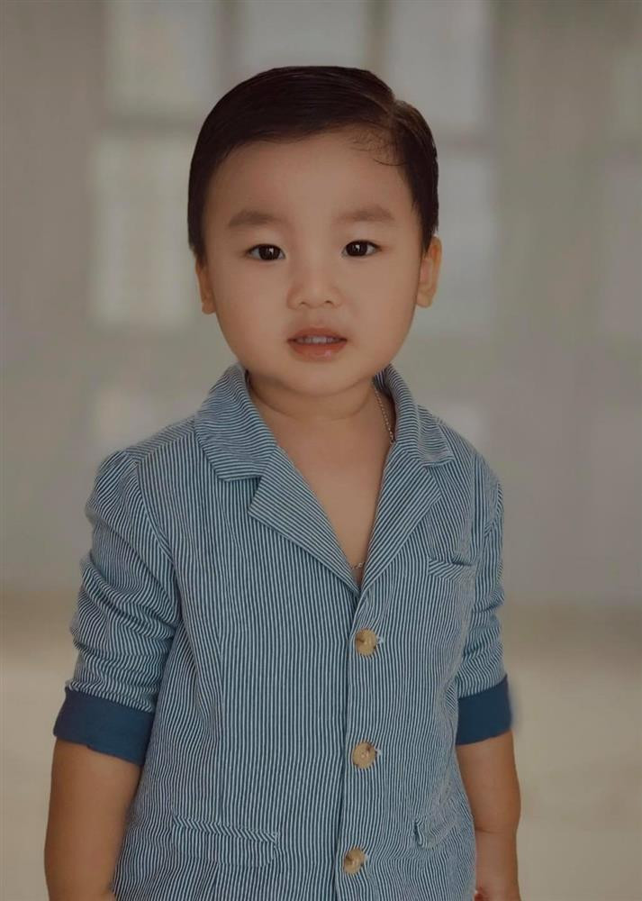 Bó Bo sinh ngày 9/10/2019, tên thật là Nguyễn Minh Thiên Ân.