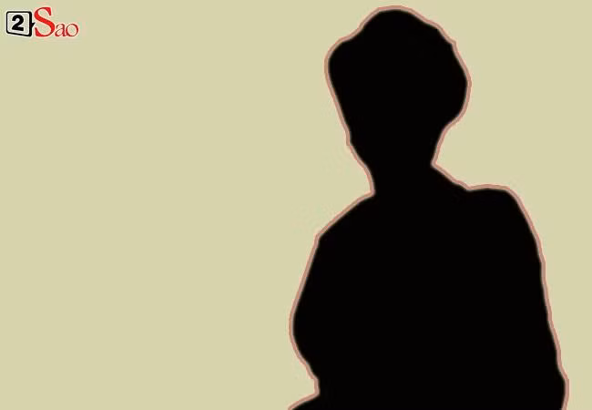 Ca si Thuy Bi to nguoi mau ten Trang hanh xu 