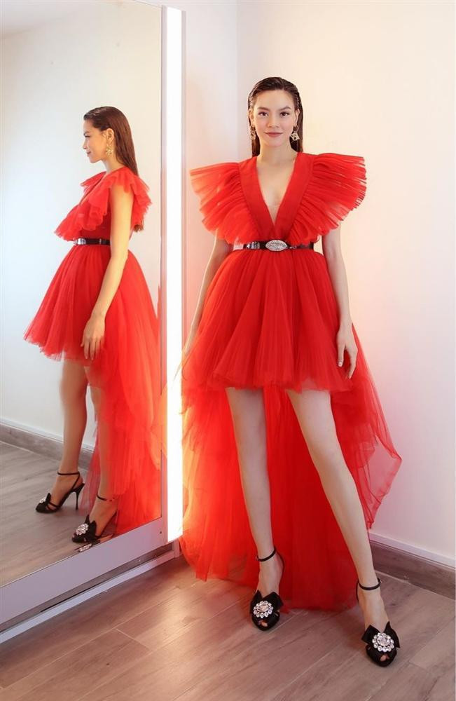 ##ss###style="text-decoration: underline;">Hồ Ngọc Hà từng mặc chiếc đầm y hệt và chỉ khác "bé Heo" ở kiểu tóc và phụ kiện.