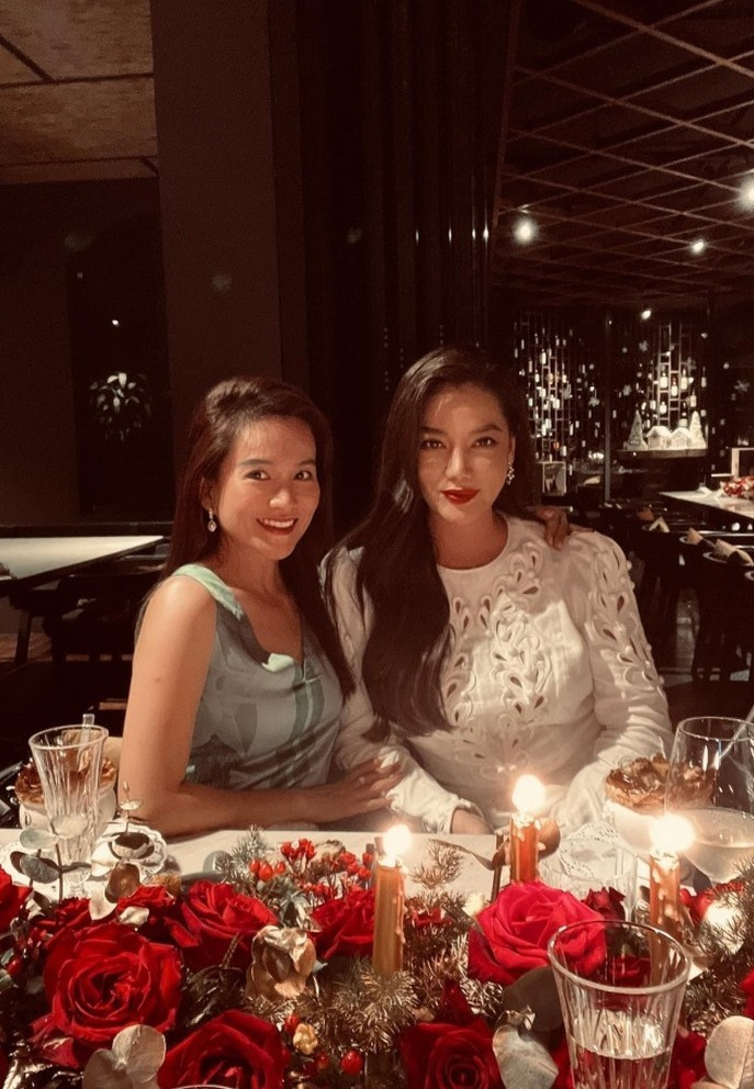 Trương Ngọc Ánh cùng doanh nhân Anh Thơ hội ngộ.