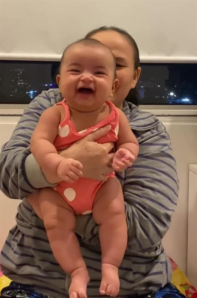 Con gai Vo Ha Tram thoi 