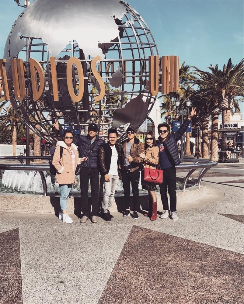 Những bức ảnh hiếm giờ mới đăng của Thành Vinh nhận được nhiều sự chú ý.