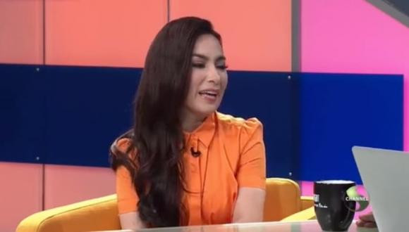 Ly do Phi Nhung khong deo trang suc tu san khau den doi thuc