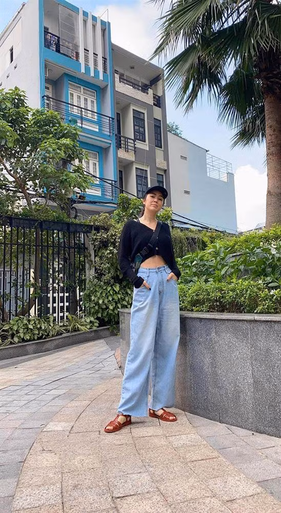 Một Lê Phương trẻ trung, năng động, tự tin khoe eo thon sau khi đánh bay 30kg mỡ.