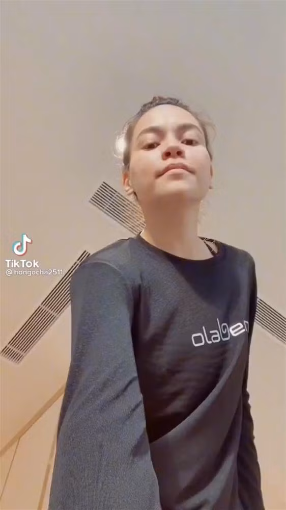 1 nam sinh con, Ho Ngoc Ha van lo nhuoc diem “chi mang“